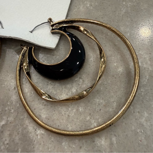 Free People Gold Black Crescent Moon Hoops NWT - Picture 5 of 6